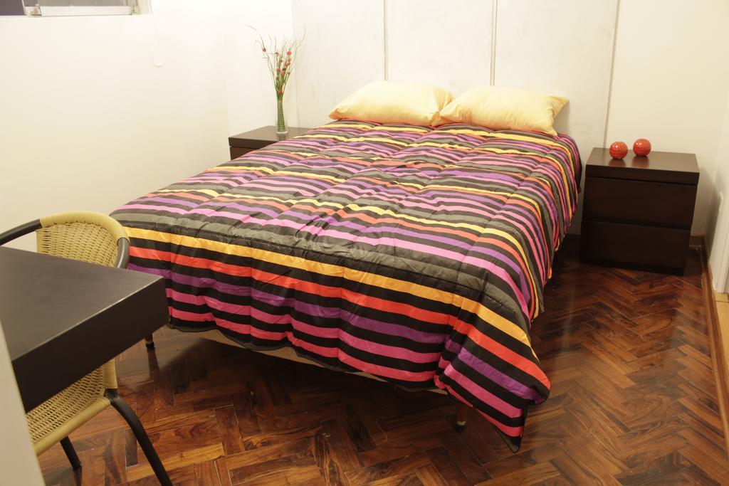 Bed & Breakfast - La Casa De Ceci Lima Buitenkant foto