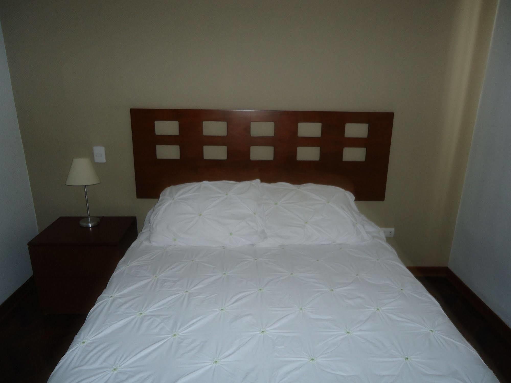 Bed & Breakfast - La Casa De Ceci Lima Buitenkant foto