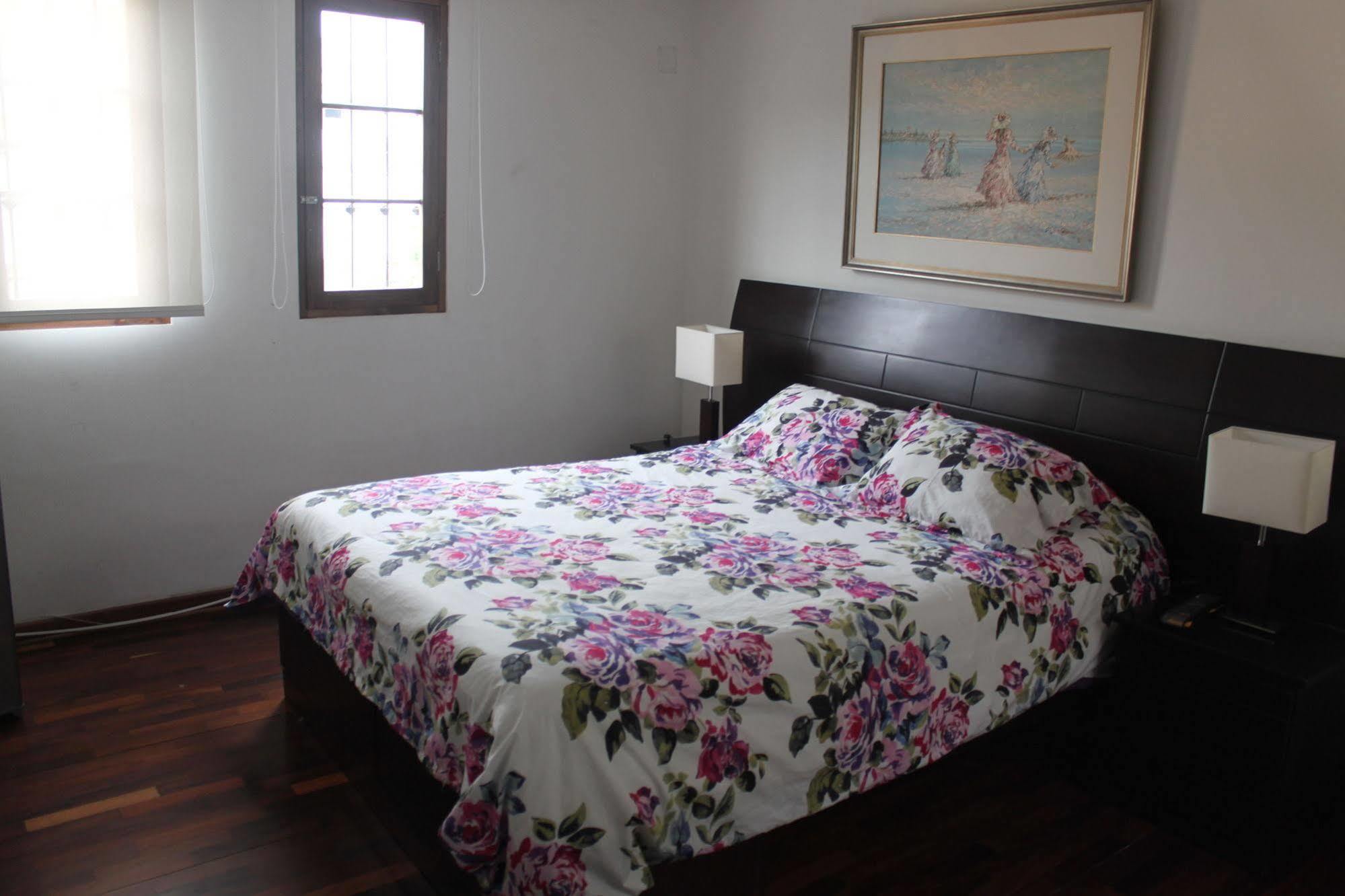 Bed & Breakfast - La Casa De Ceci Lima Buitenkant foto