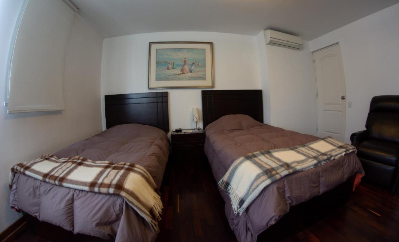 Bed & Breakfast - La Casa De Ceci Lima Buitenkant foto